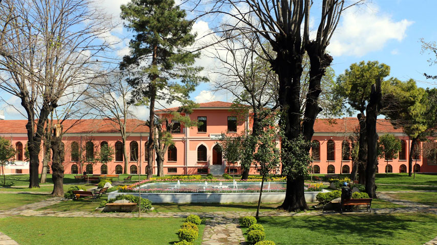 Bezmialem Vakıf Üniversitesi (İstanbul)